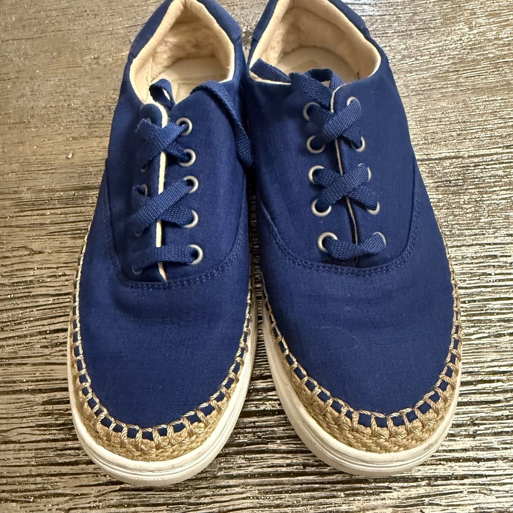 Ugg Blue Canvas Espadrille Sneakers barely used size 7